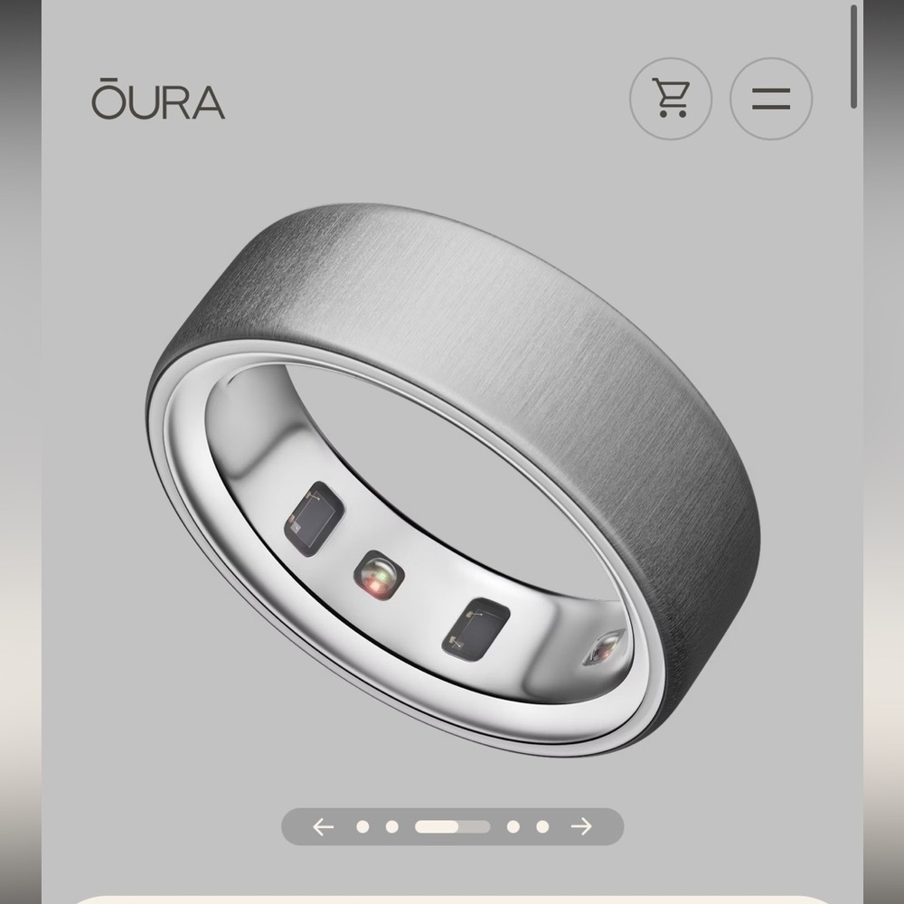 Oura Ring 4 in Brushed Silver